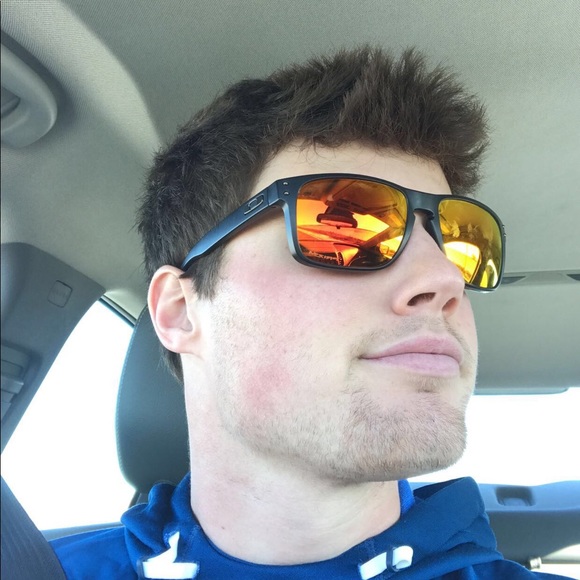 Meet your Posher, Tyler - Picture 1 of 1